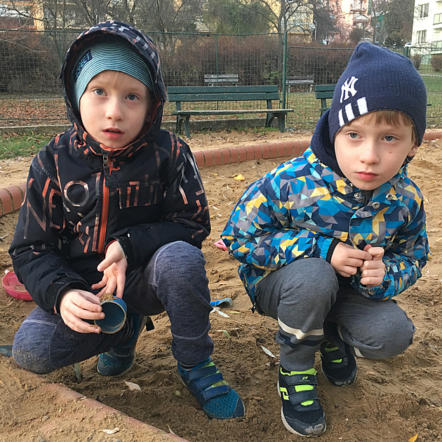 Nabídka léčby pro autistické děti v Praze roste. Ale rodiče za ni musejí platit sami