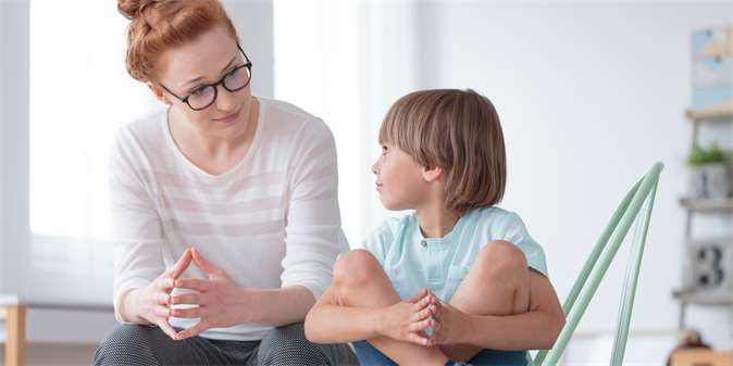 Autismus u dětí. Jak zjistíte, že se týká i vašeho dítěte, a dá se vyléčit? Co je při výchově nezbytné?